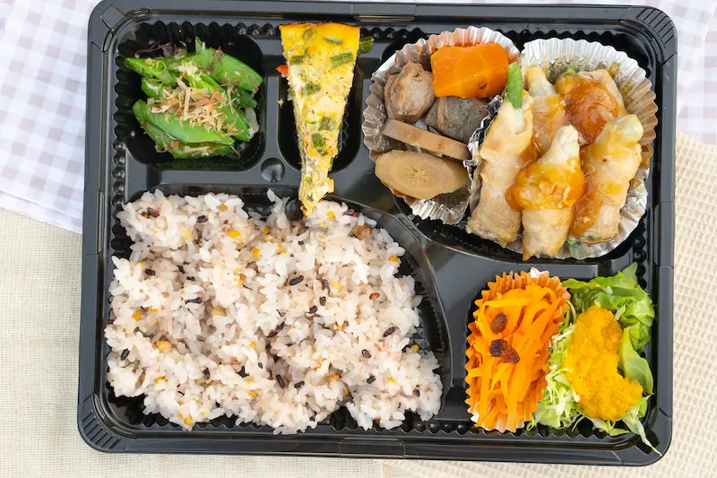 河内長野すまいる食堂テイクアウト野菜の肉巻き弁当