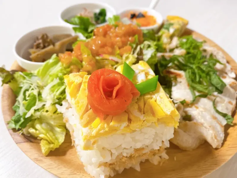 河内長野すまいる食堂ひな祭り押し寿司