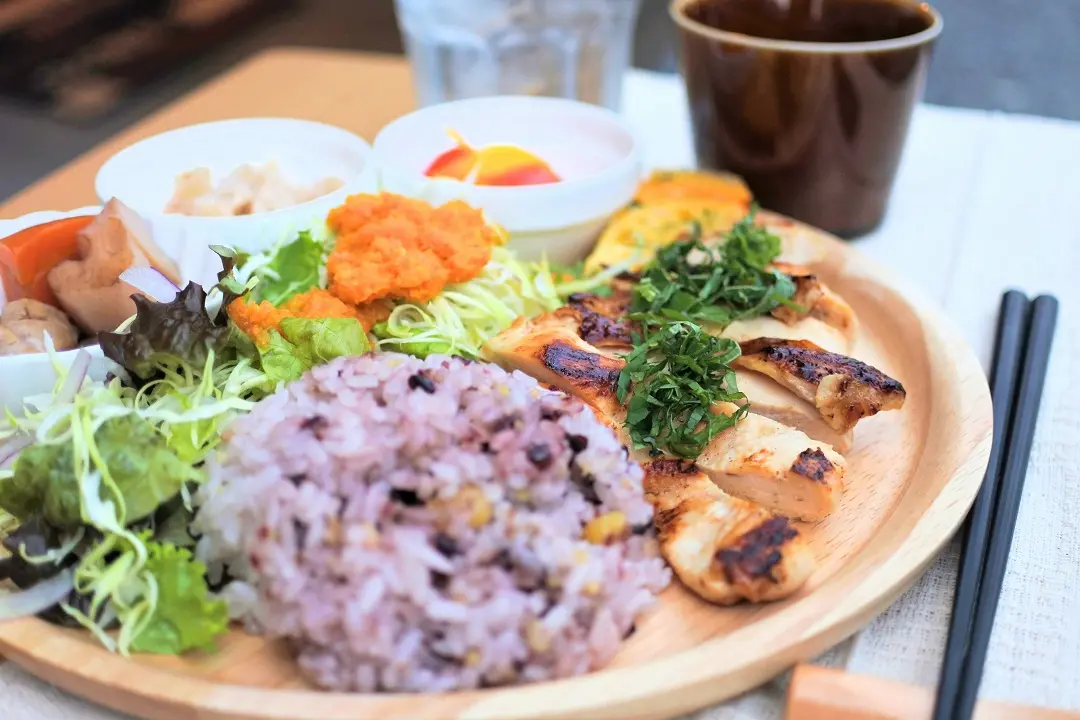 河内長野すまいる食堂鶏の塩こうじ焼き